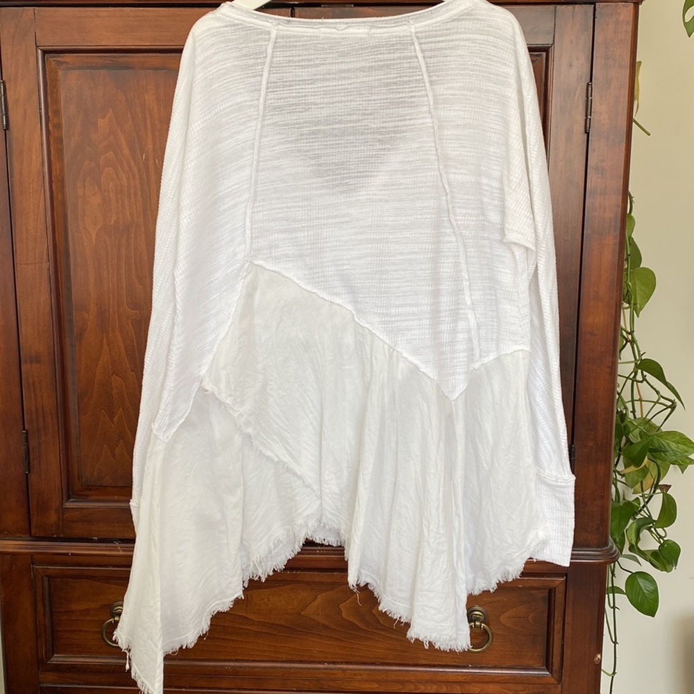 Free People White Asymmetrical Top - Picture 4 of 16